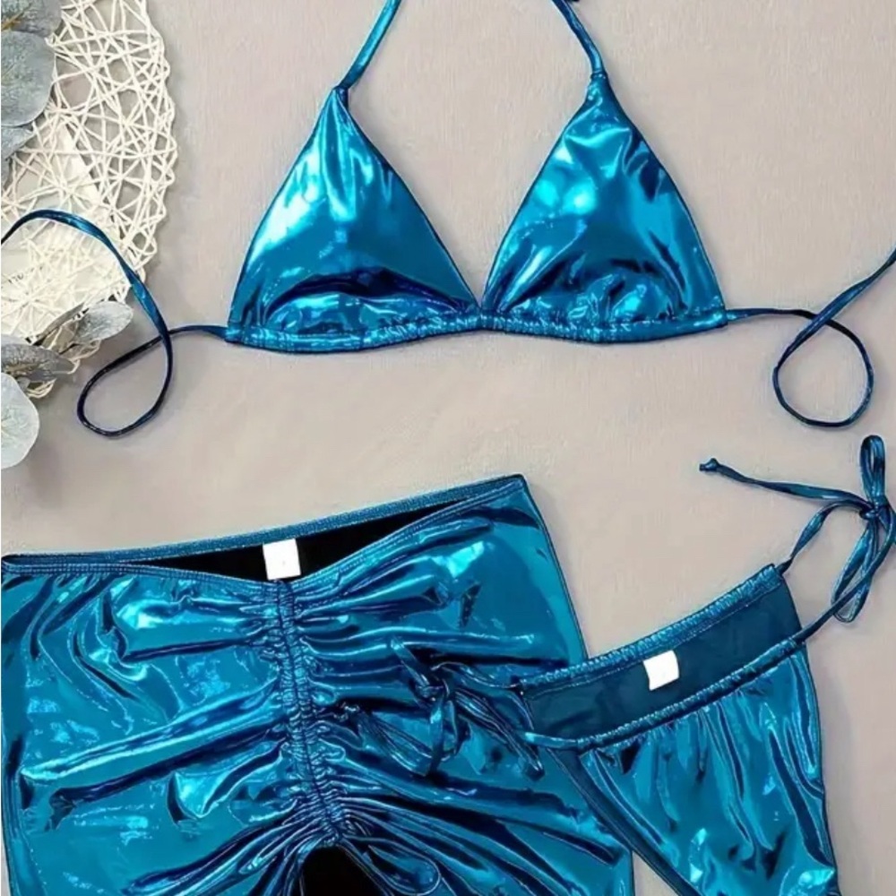 Metallic Blue Blue Bikini Set with Coverup NEW WOMEN’S L